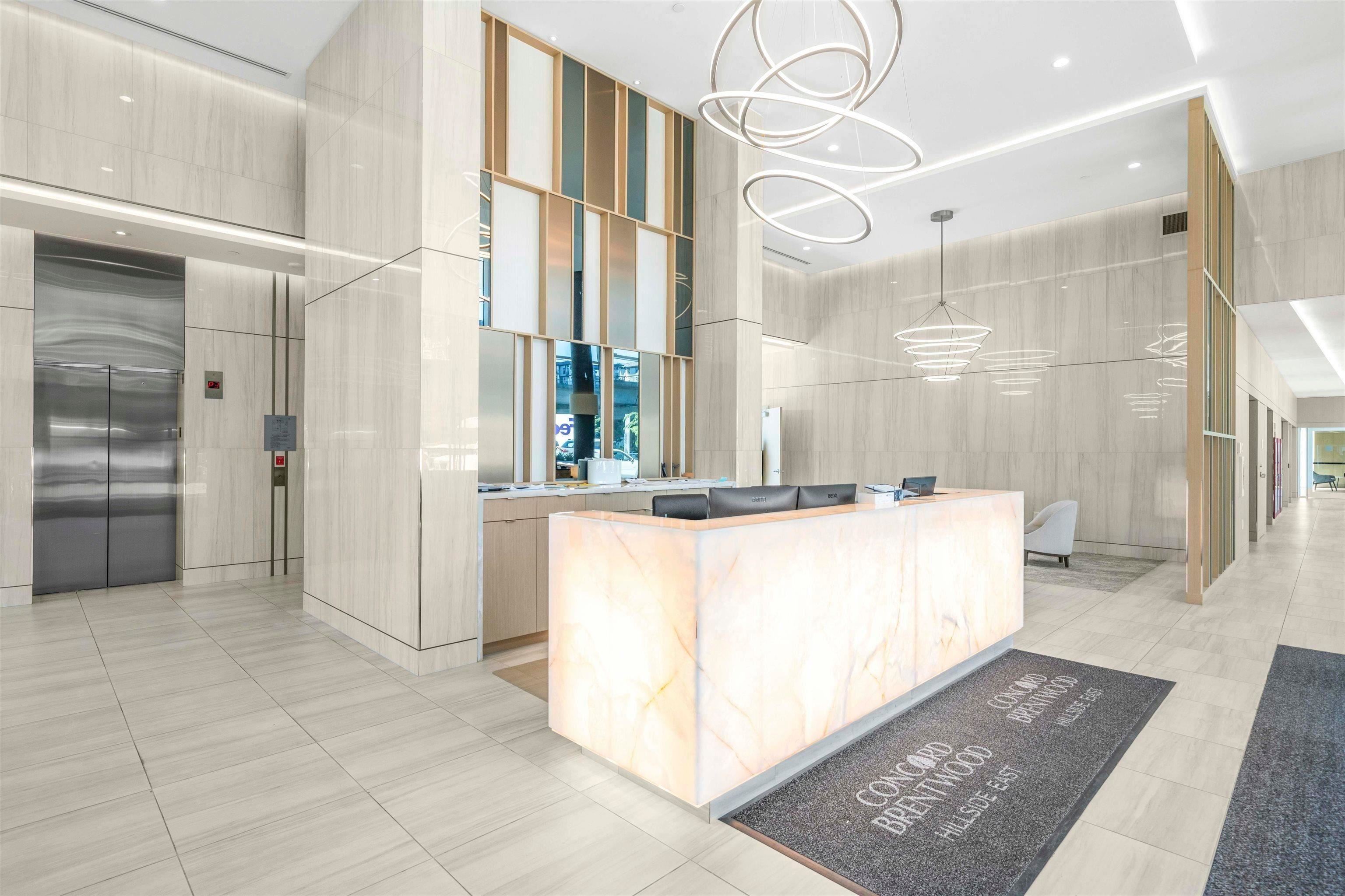 4108 4890 LOUGHEED HIGHWAY