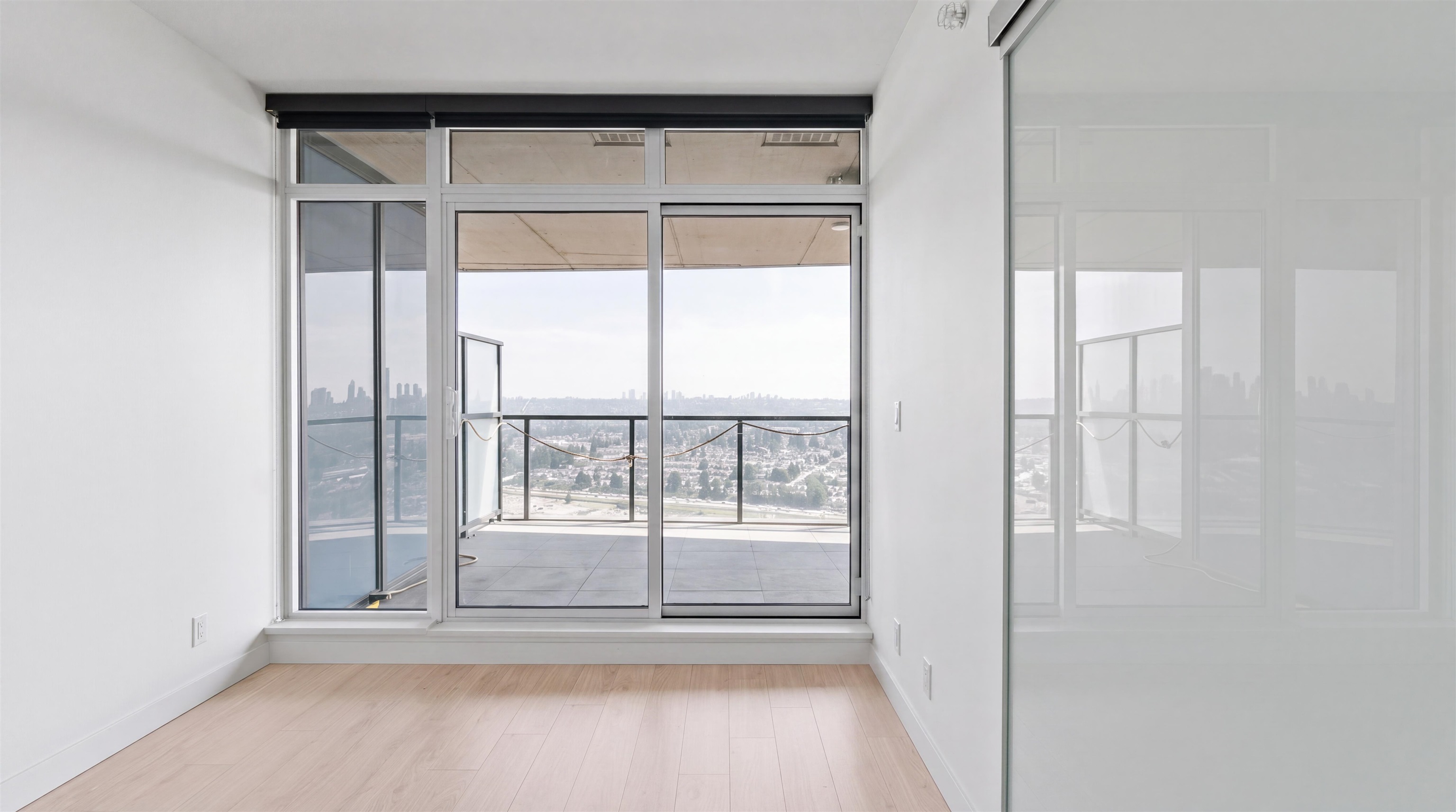 4108 4890 LOUGHEED HIGHWAY
