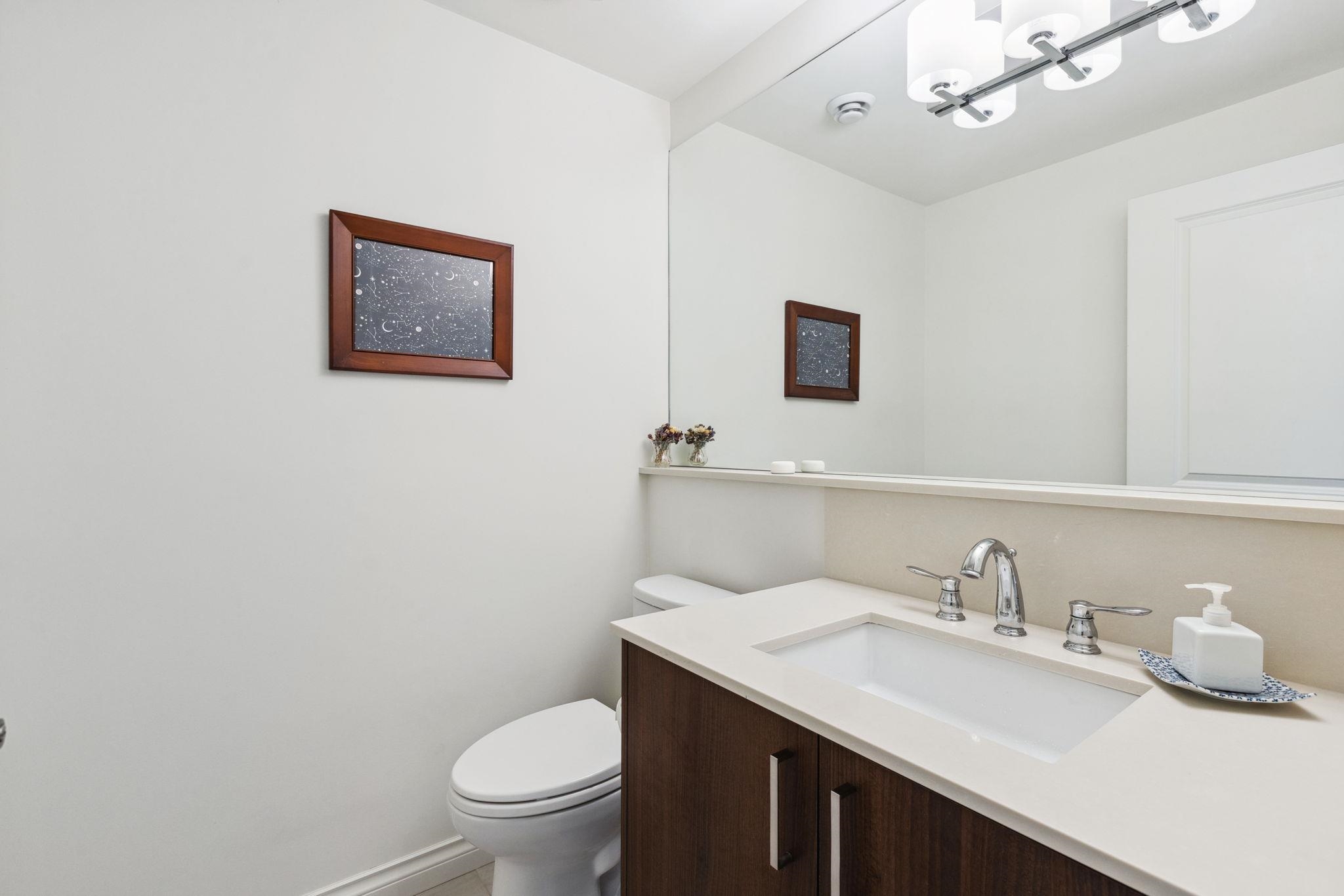 11 10611 GILBERT ROAD