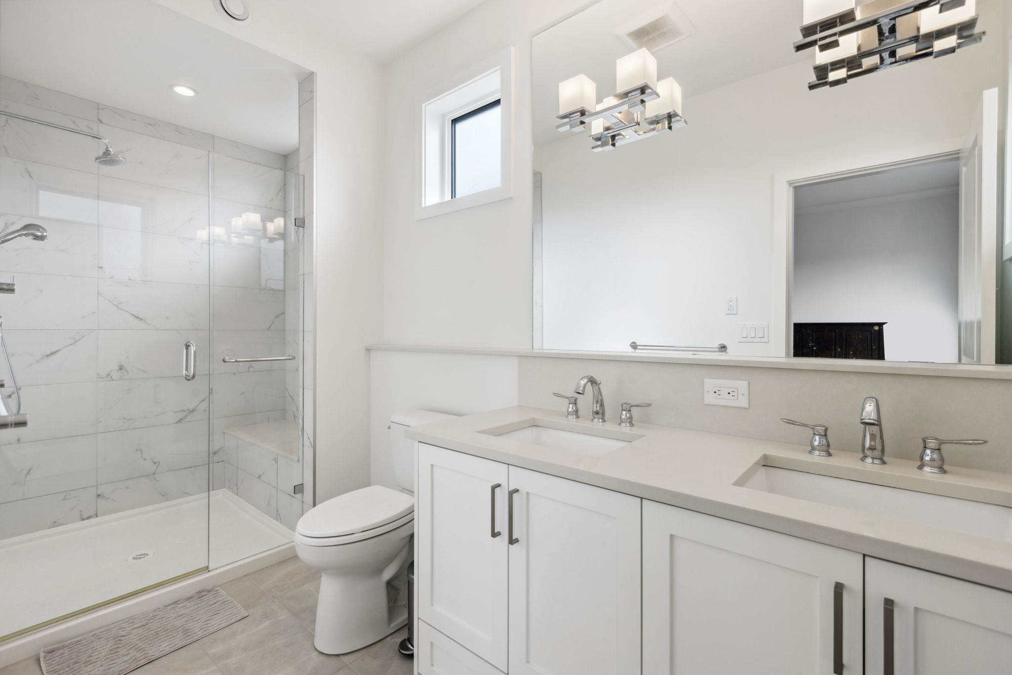 11 10611 GILBERT ROAD