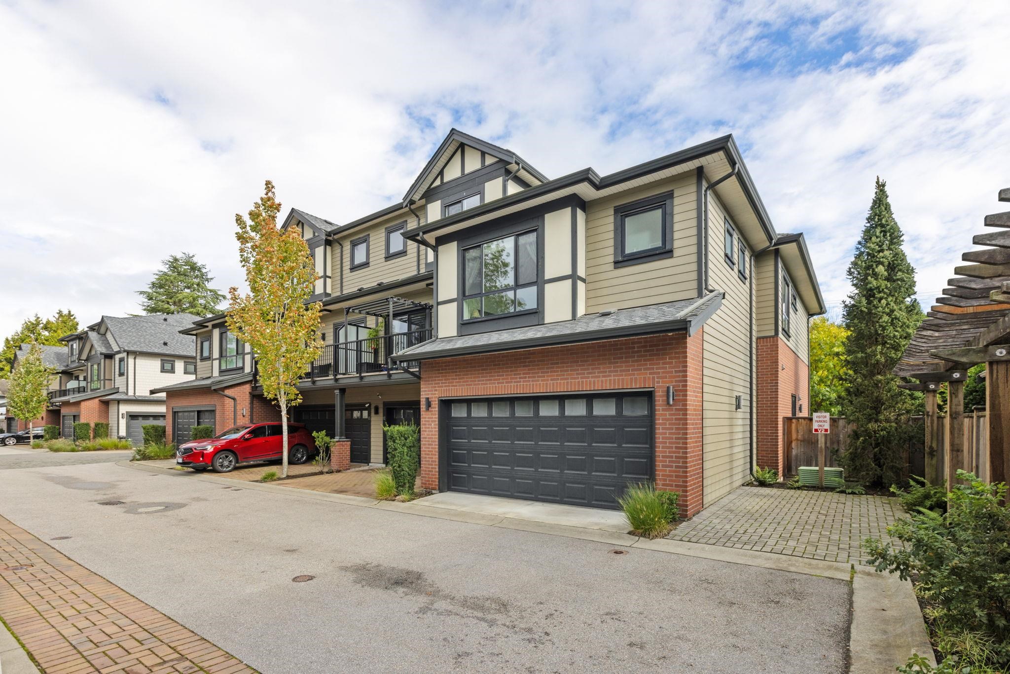 11 10611 GILBERT ROAD