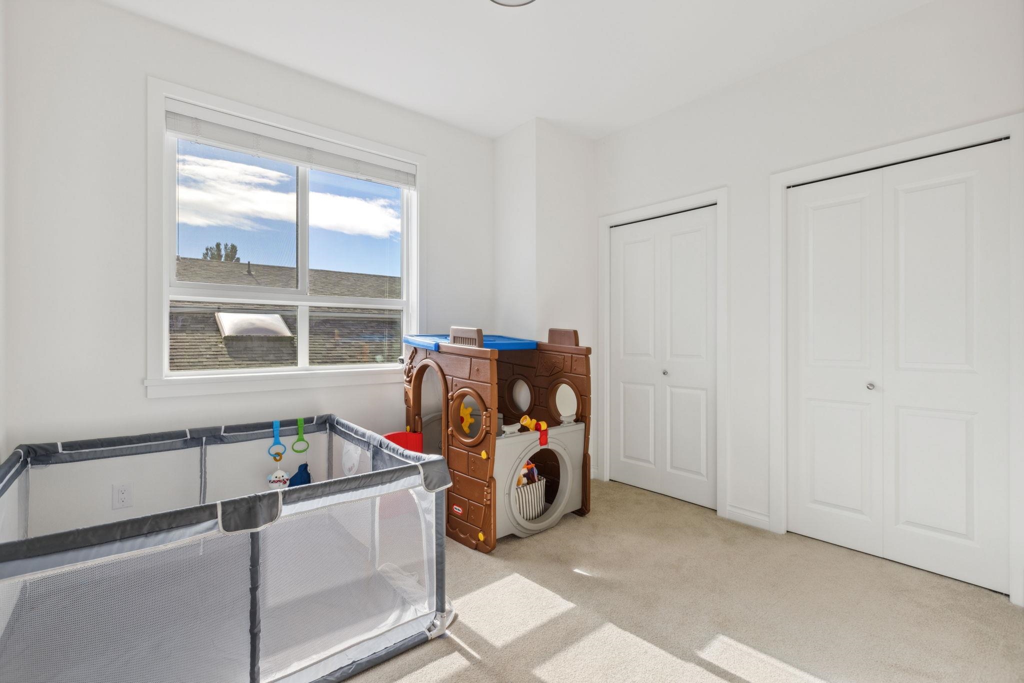 11 10611 GILBERT ROAD