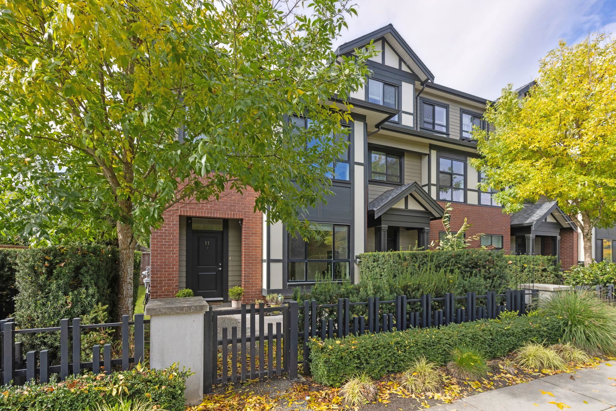 11 10611 GILBERT ROAD