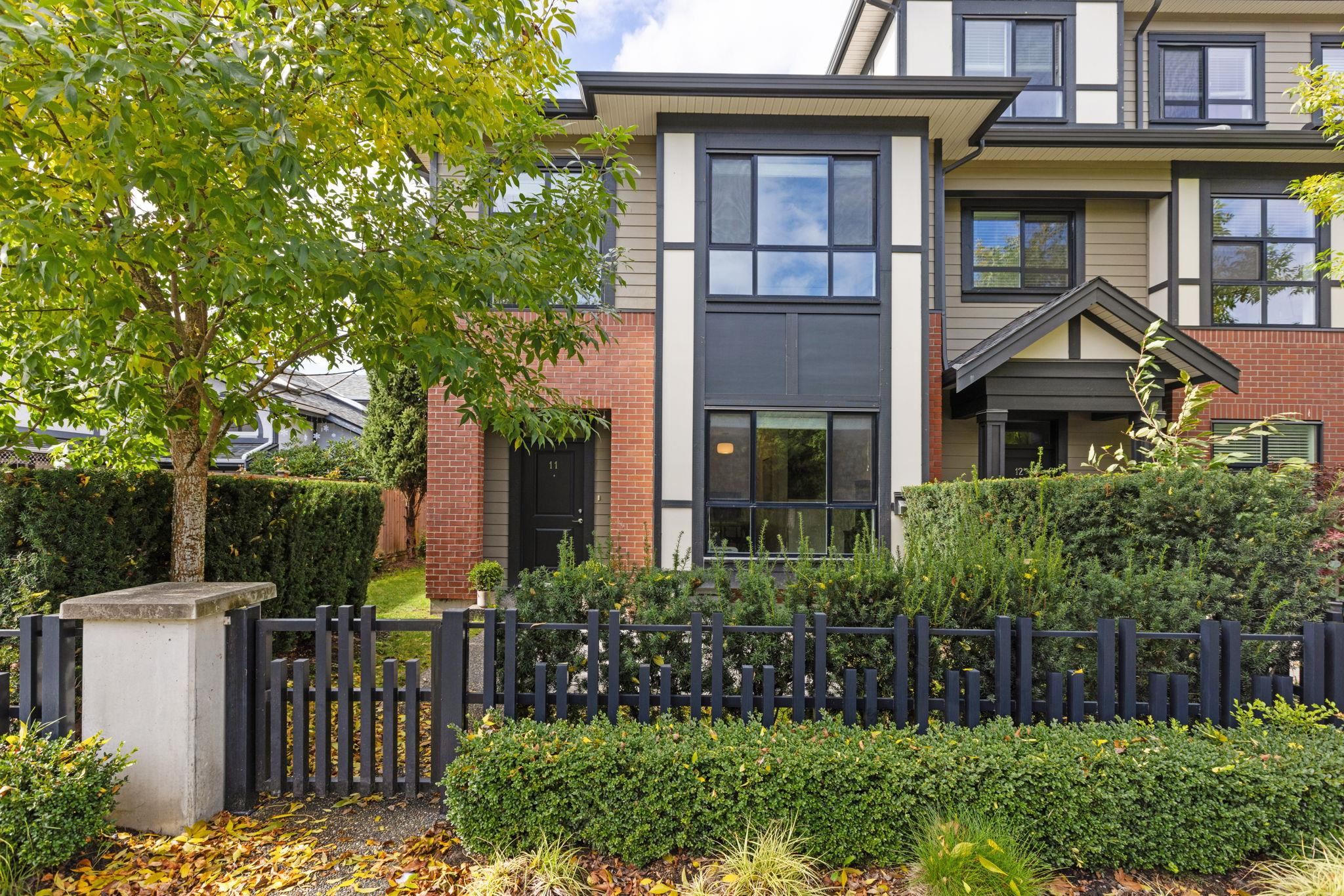 11 10611 GILBERT ROAD