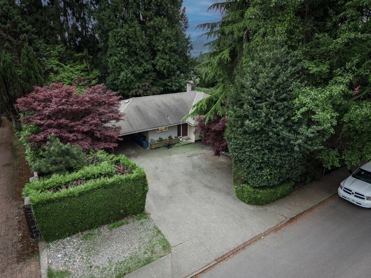 435 E OSBORNE ROAD
