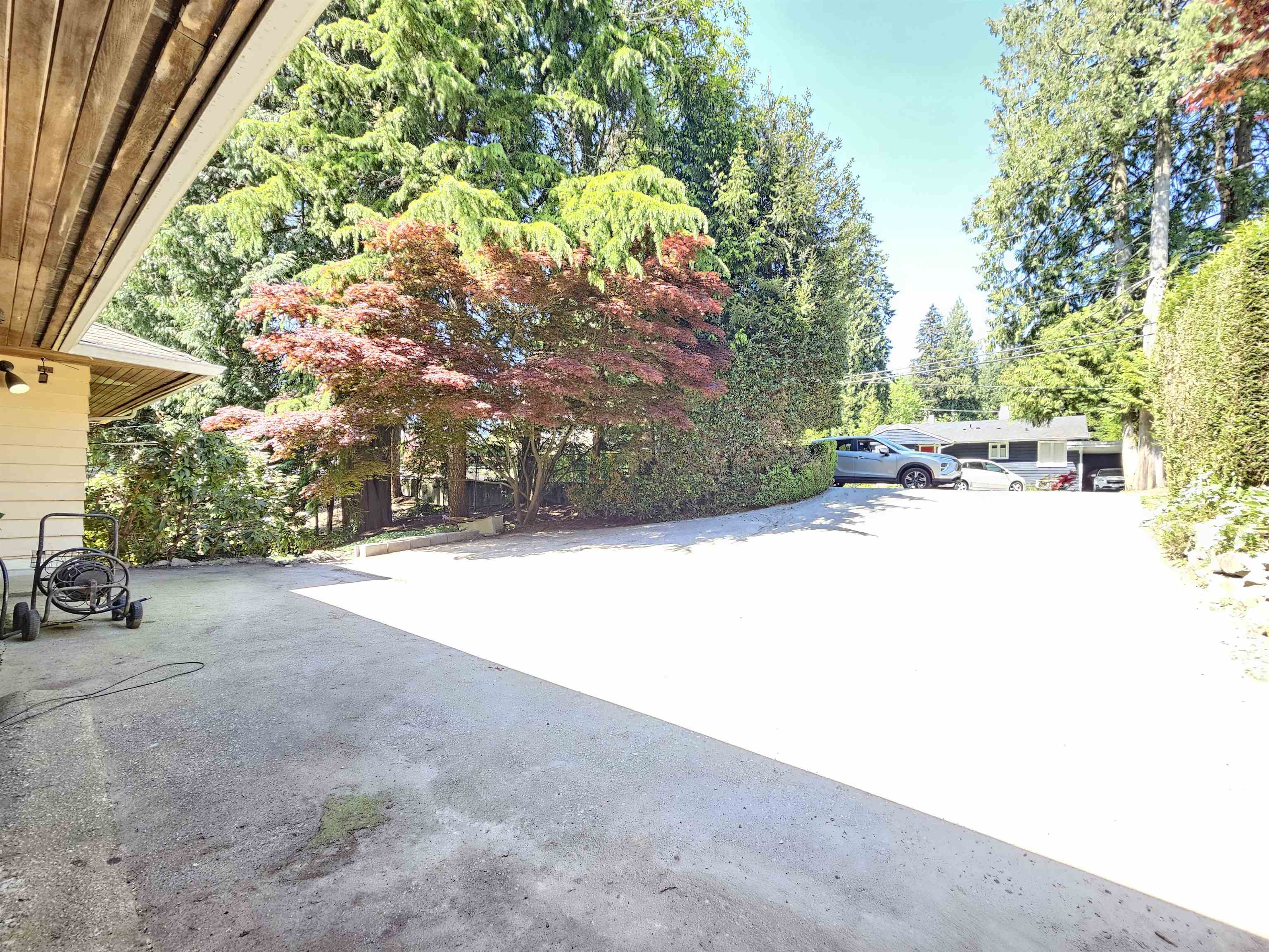 435 E OSBORNE ROAD