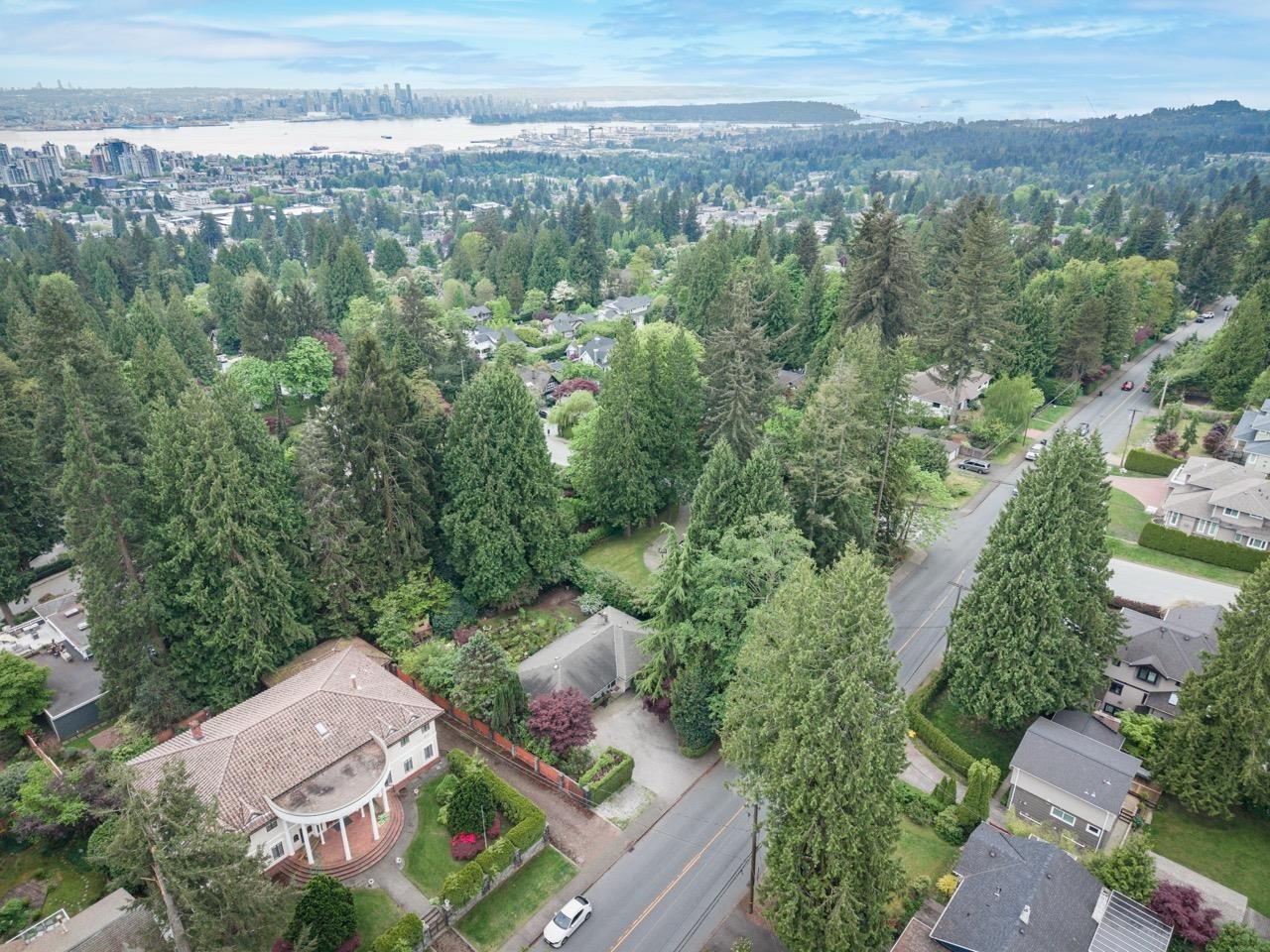 435 E OSBORNE ROAD