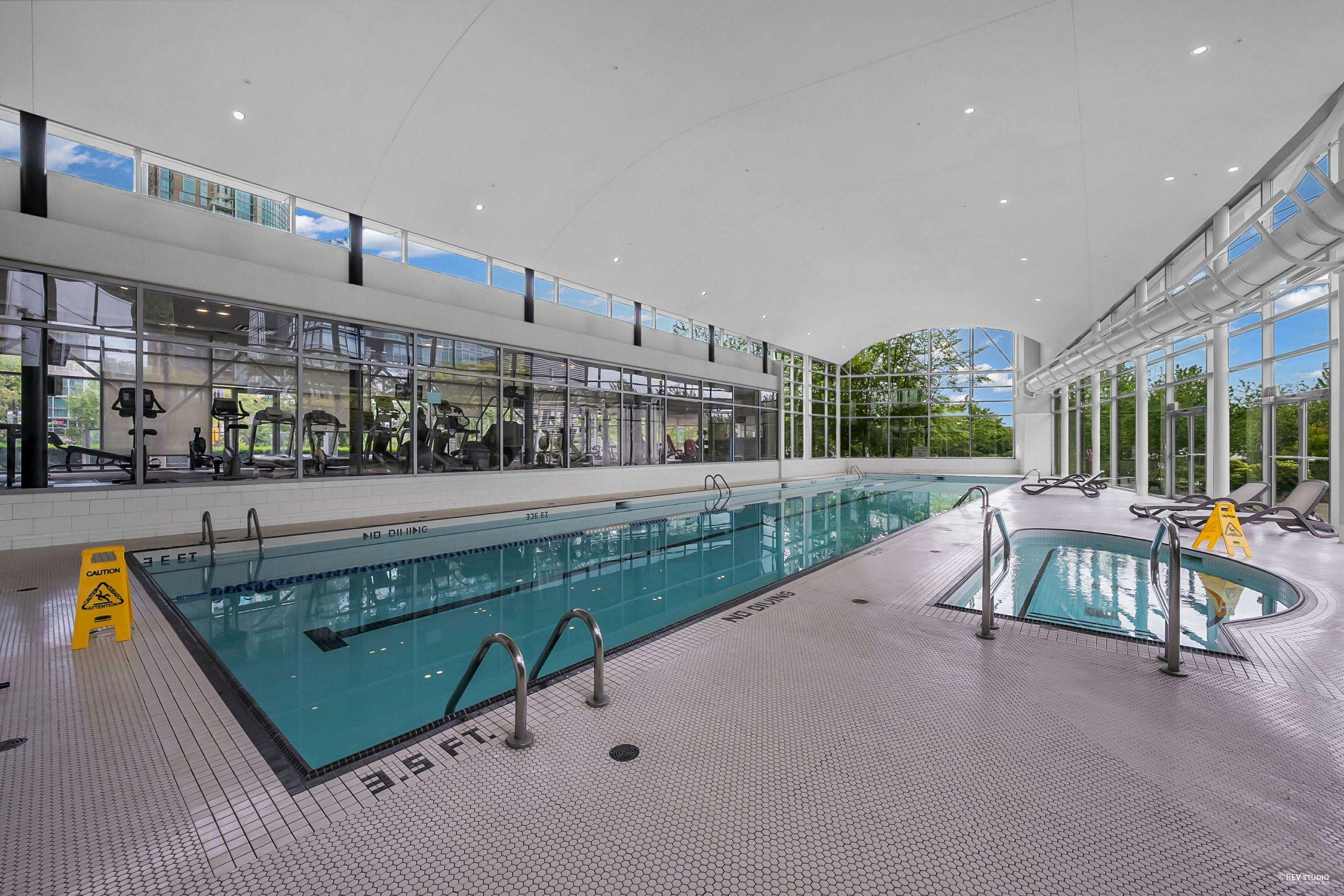 1501 455 BEACH CRESCENT