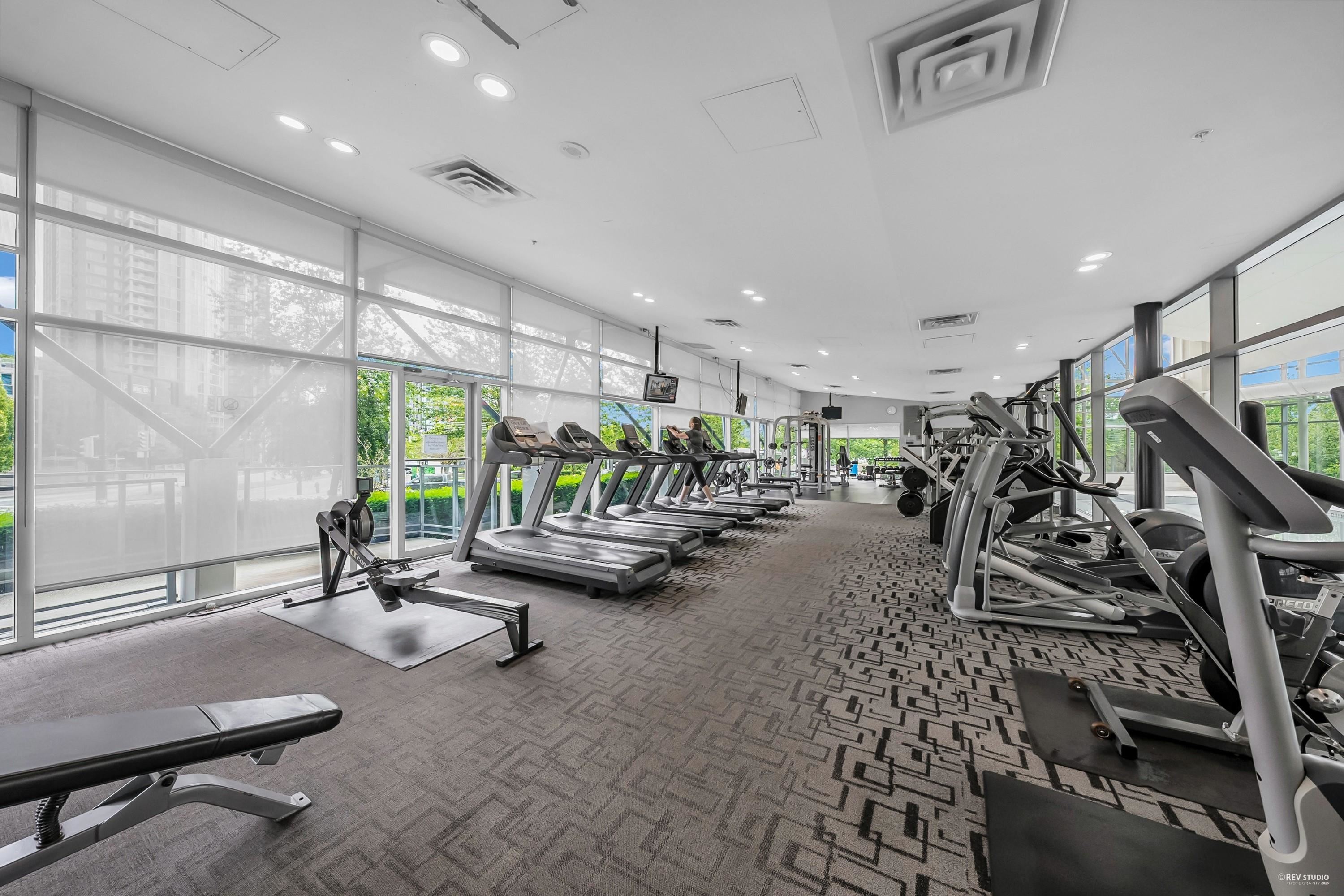 1501 455 BEACH CRESCENT