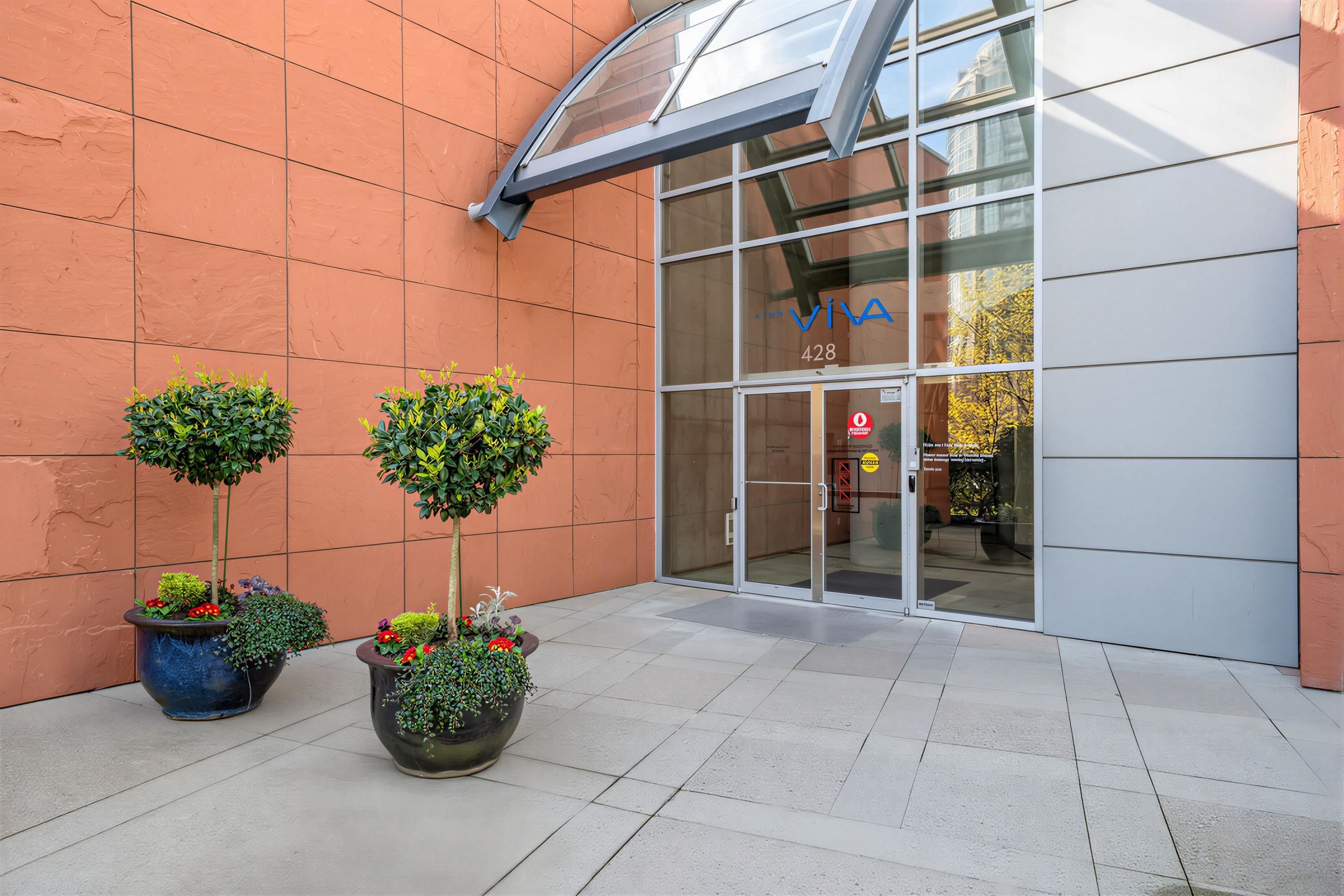 1501 455 BEACH CRESCENT