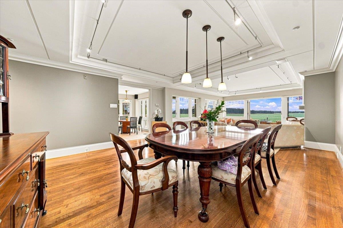 1952 BELLEVUE AVENUE