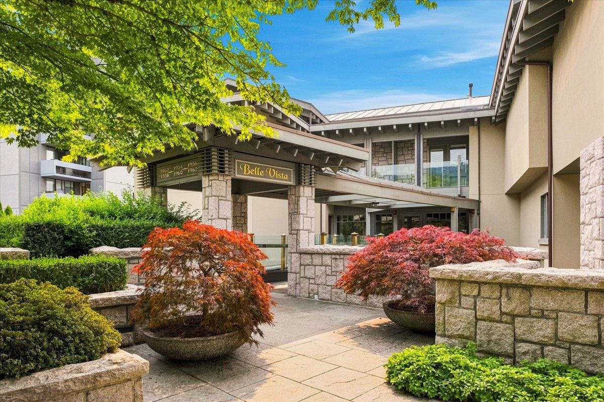 1952 BELLEVUE AVENUE