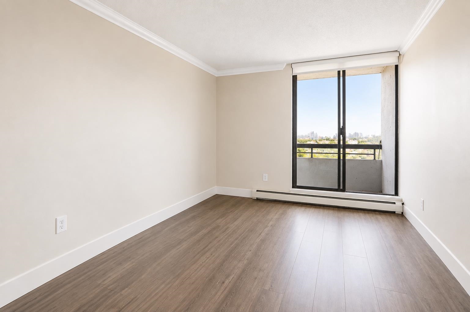 1701 3755 BARTLETT COURT