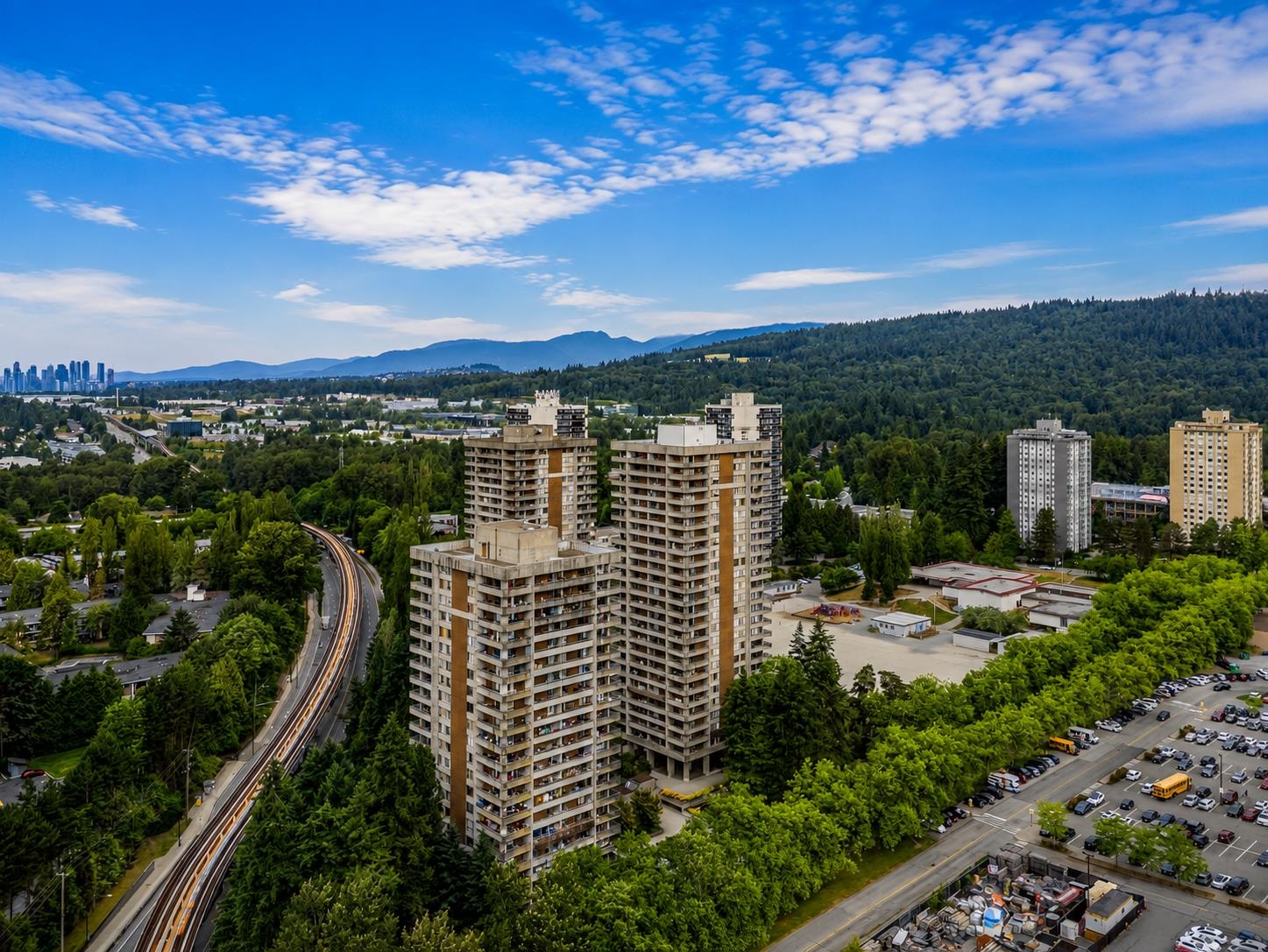 1701 3755 BARTLETT COURT