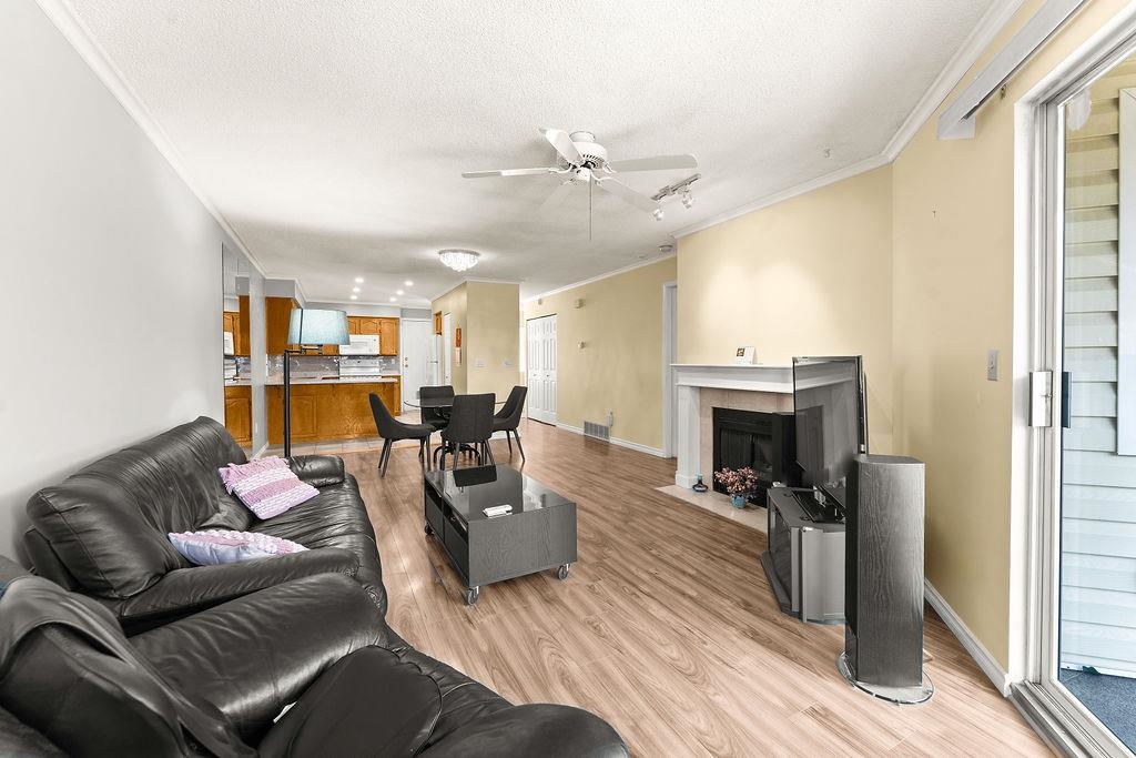 24 1190 FALCON DRIVE
