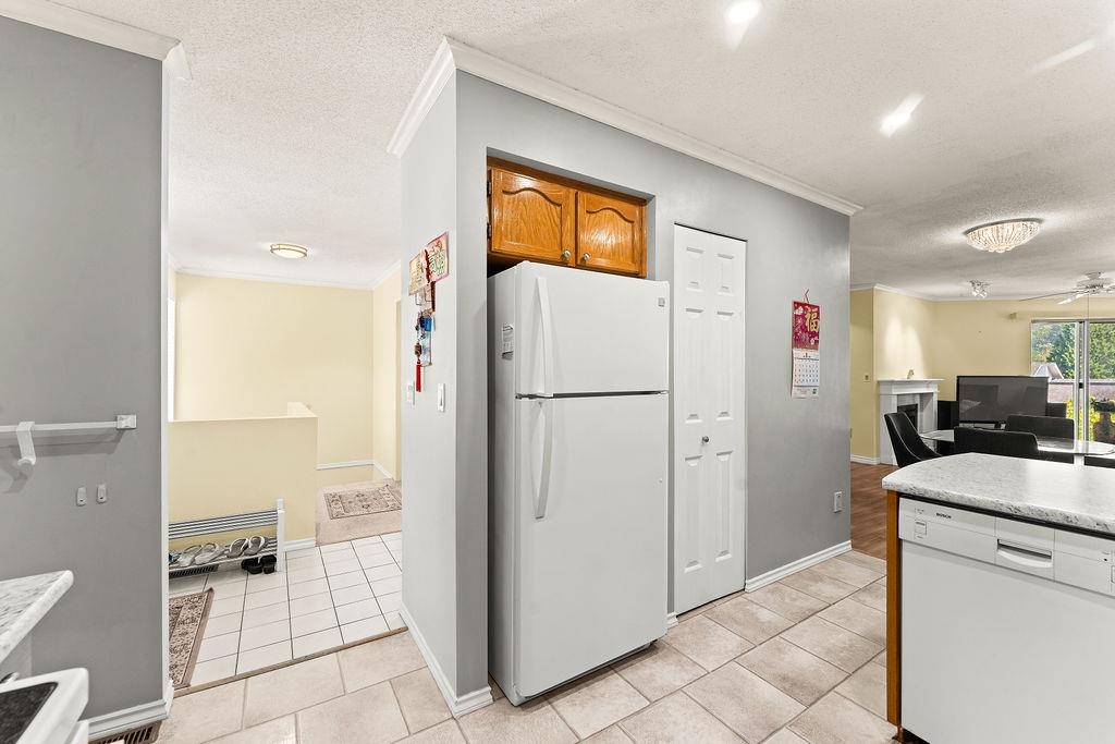 24 1190 FALCON DRIVE