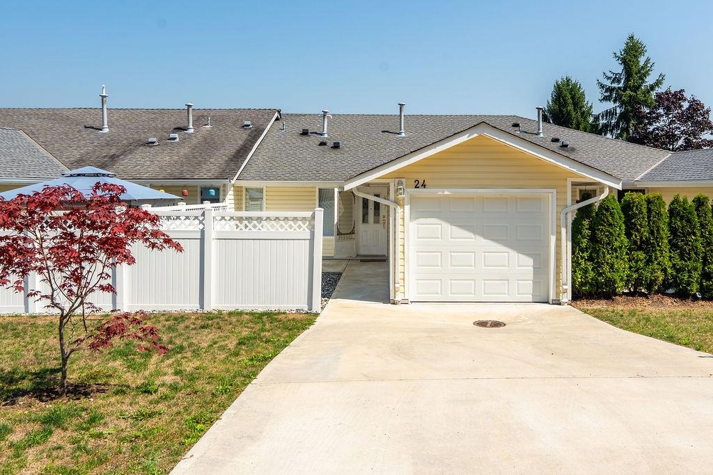 24 1190 FALCON DRIVE