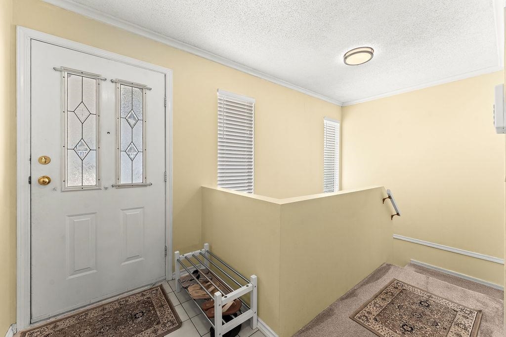 24 1190 FALCON DRIVE