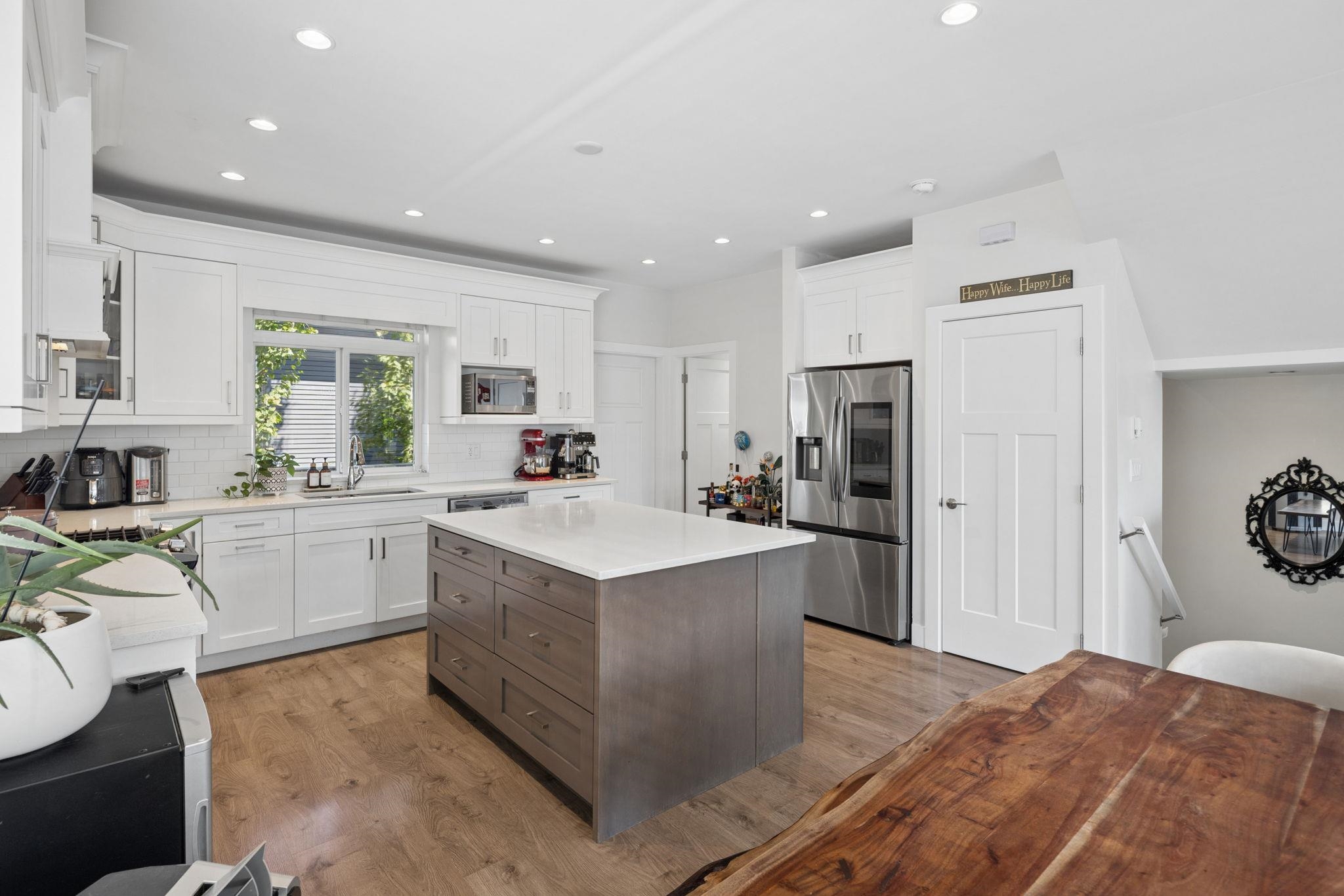 4855 ELLIS LANE