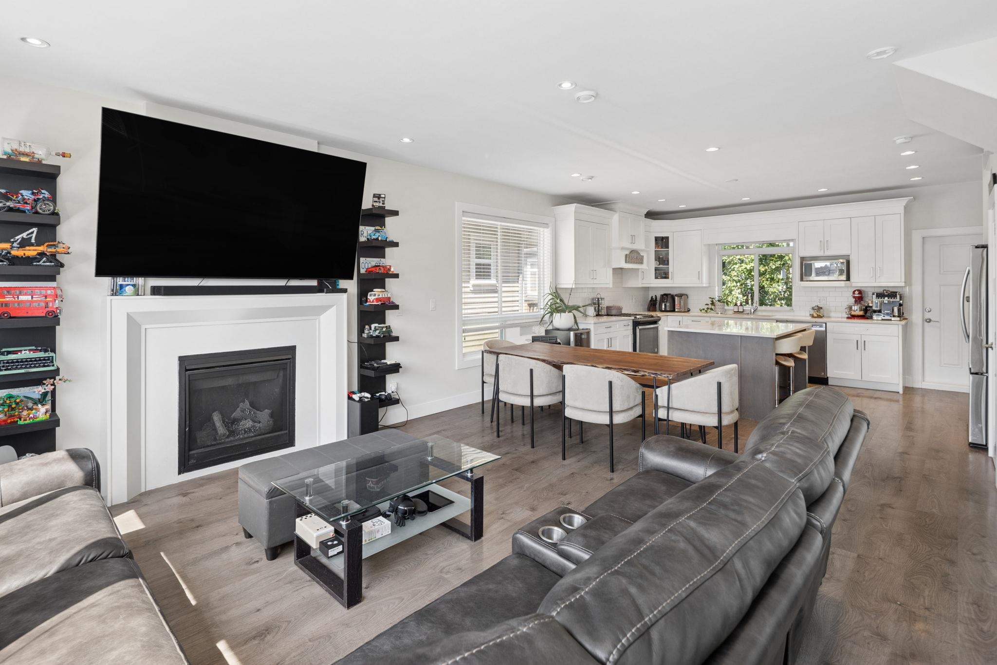 4855 ELLIS LANE