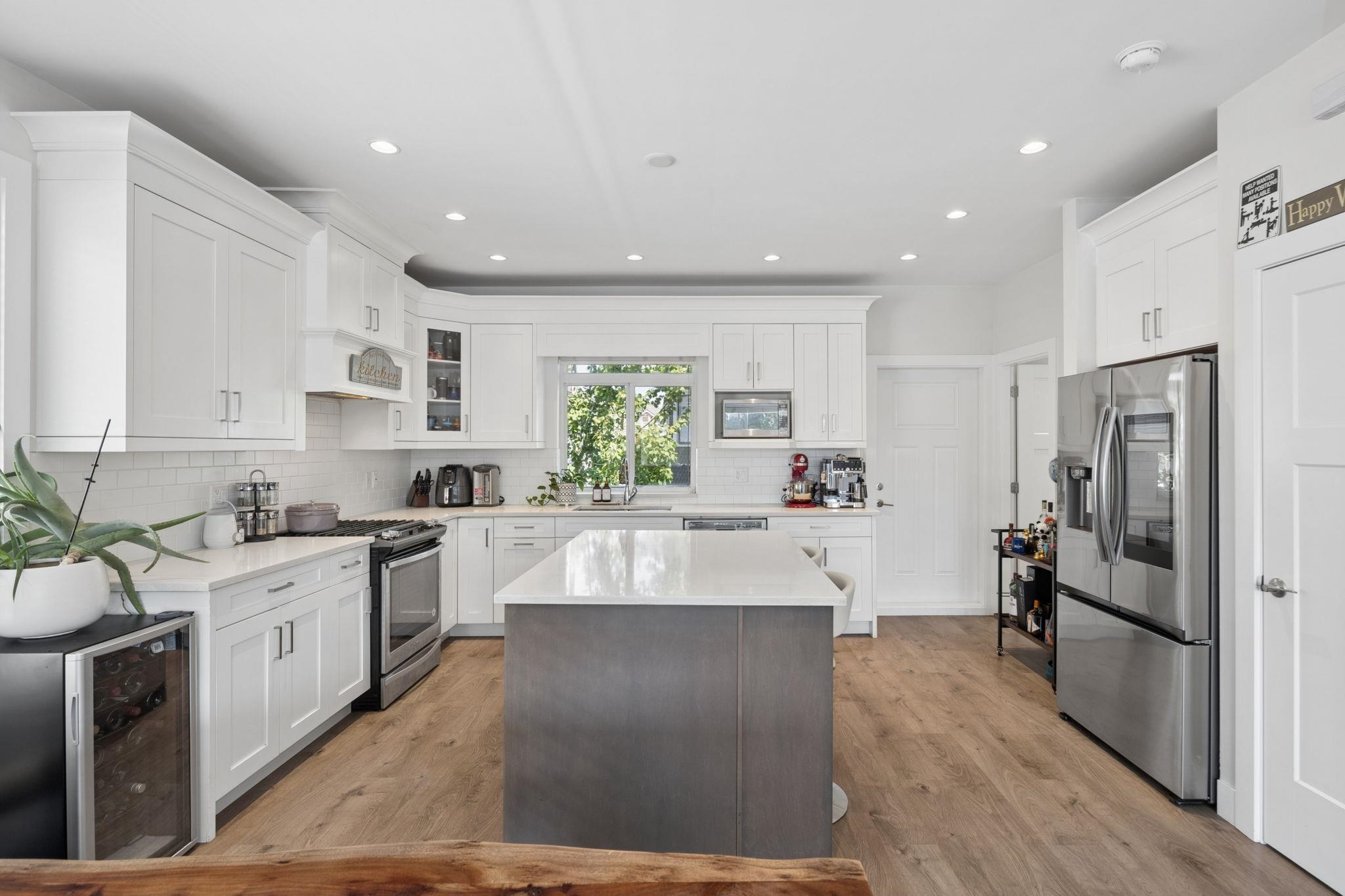 4855 ELLIS LANE