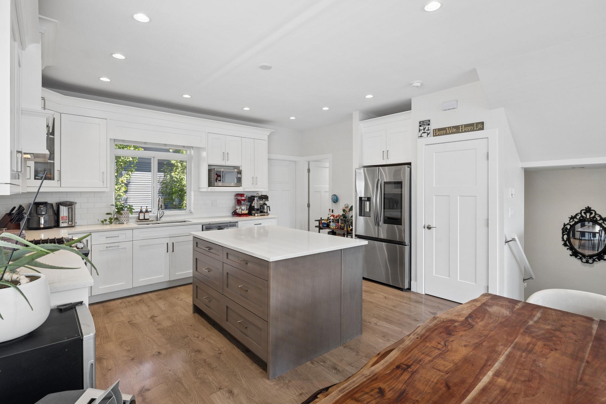 4855 ELLIS LANE