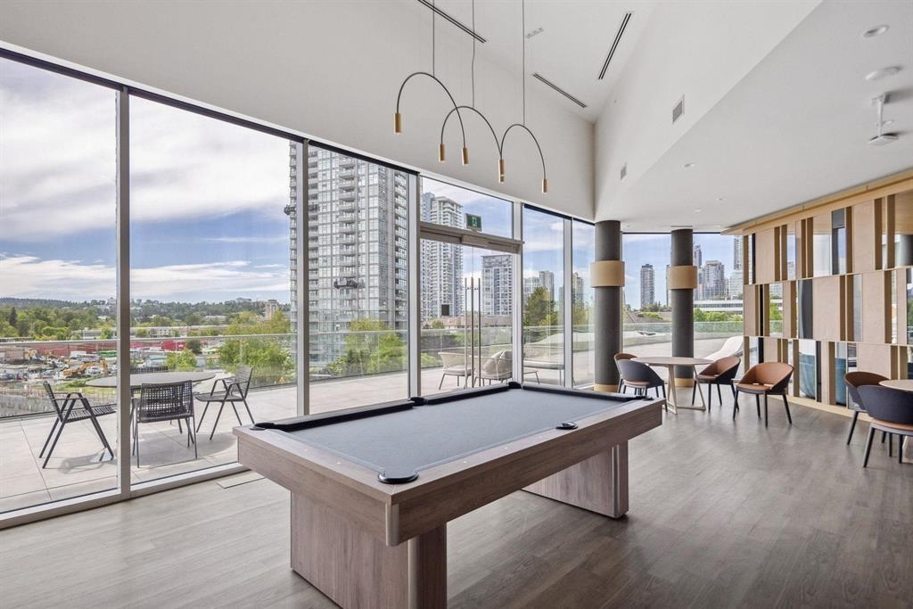 2804 4880 LOUGHEED HIGHWAY