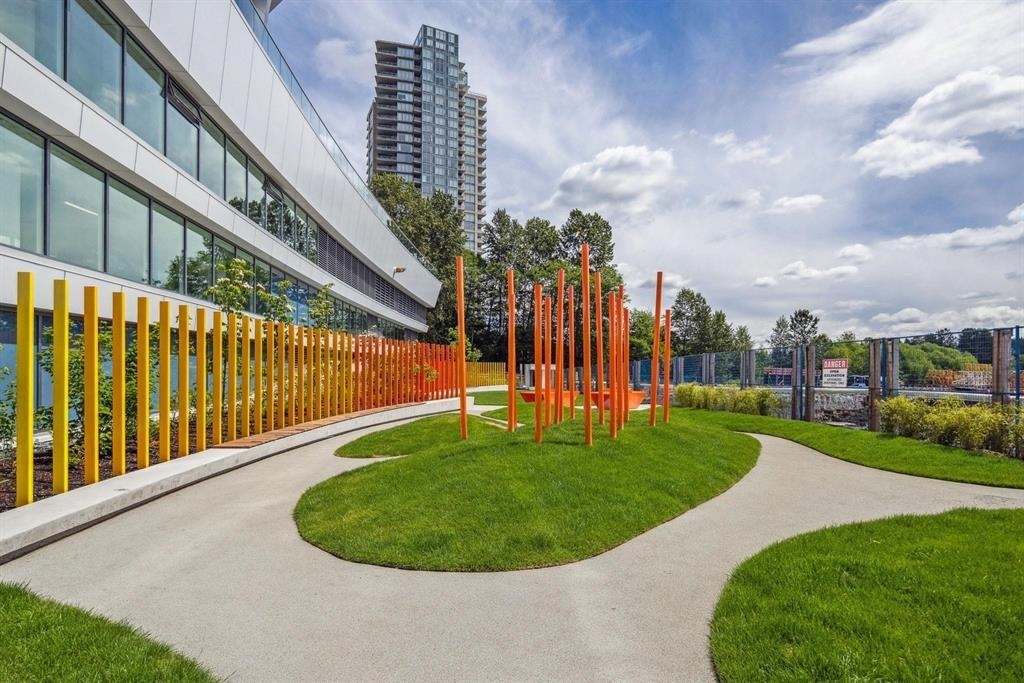 2804 4880 LOUGHEED HIGHWAY