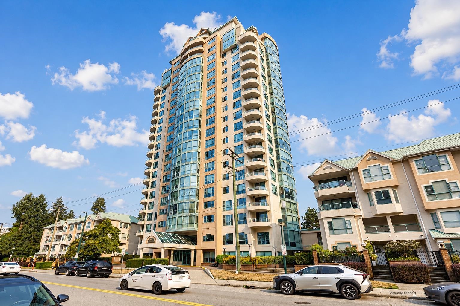 1704 3071 GLEN DRIVE