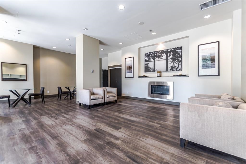 2302 10777 UNIVERSITY DRIVE