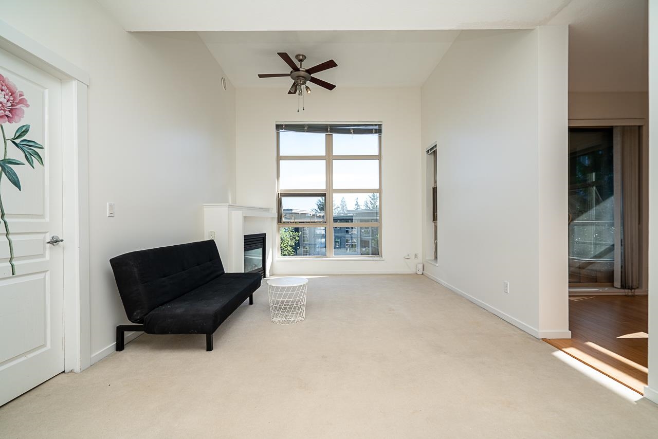 516 9319 UNIVERSITY CRESCENT