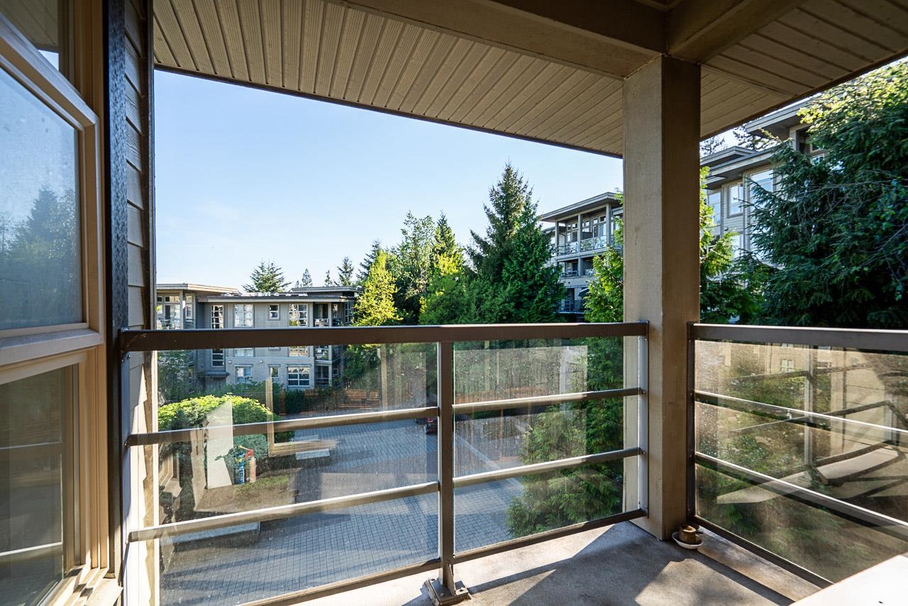 516 9319 UNIVERSITY CRESCENT