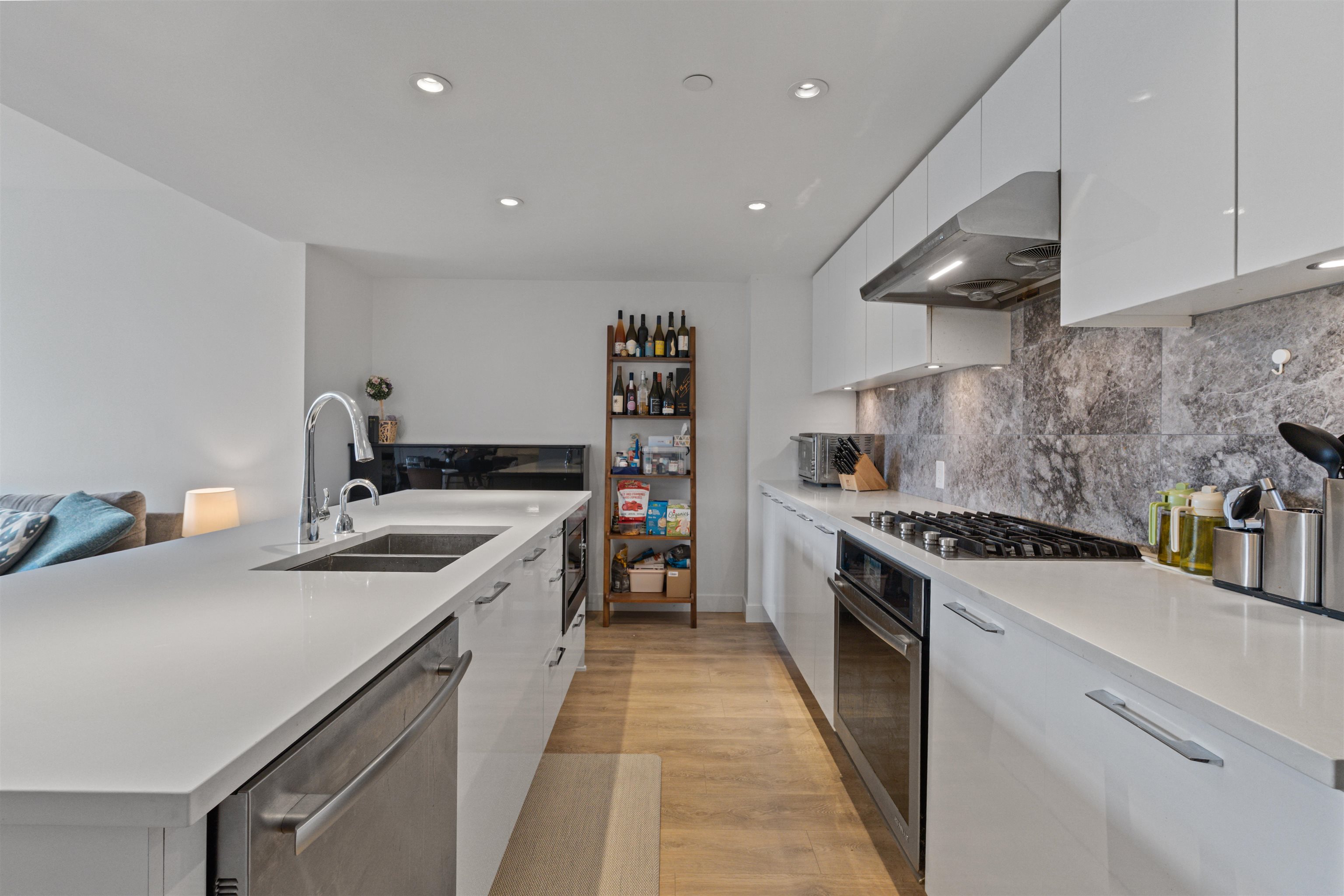 TH112 3565 SAWMILL CRESCENT