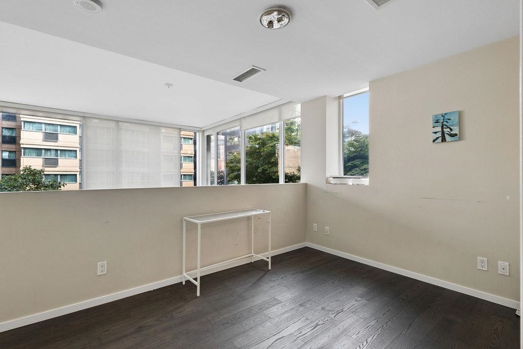 307 1351 CONTINENTAL STREET