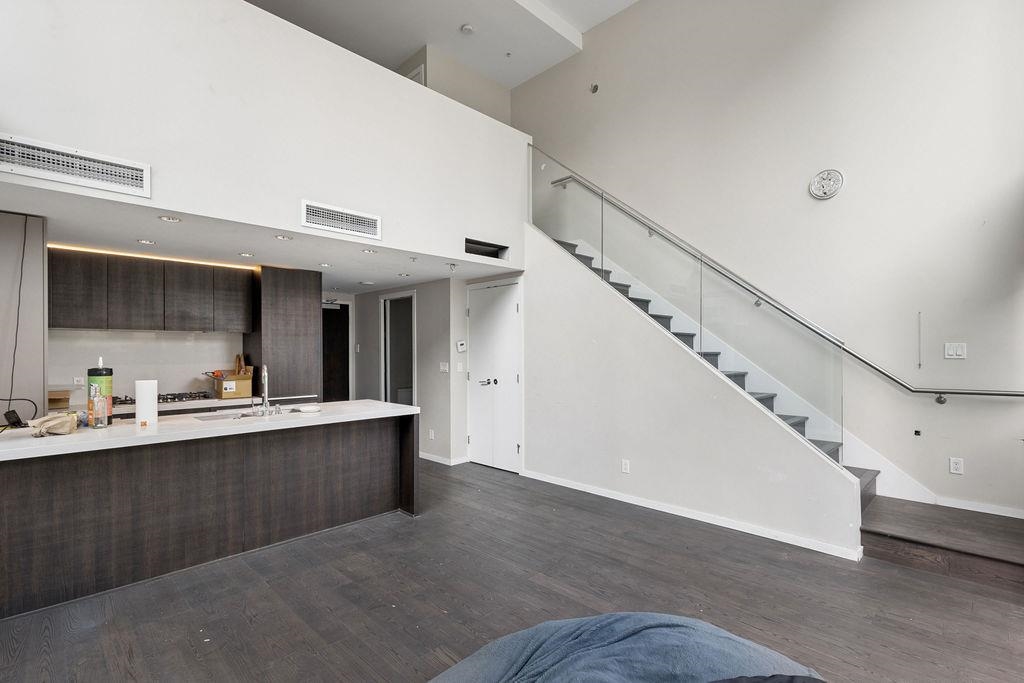307 1351 CONTINENTAL STREET