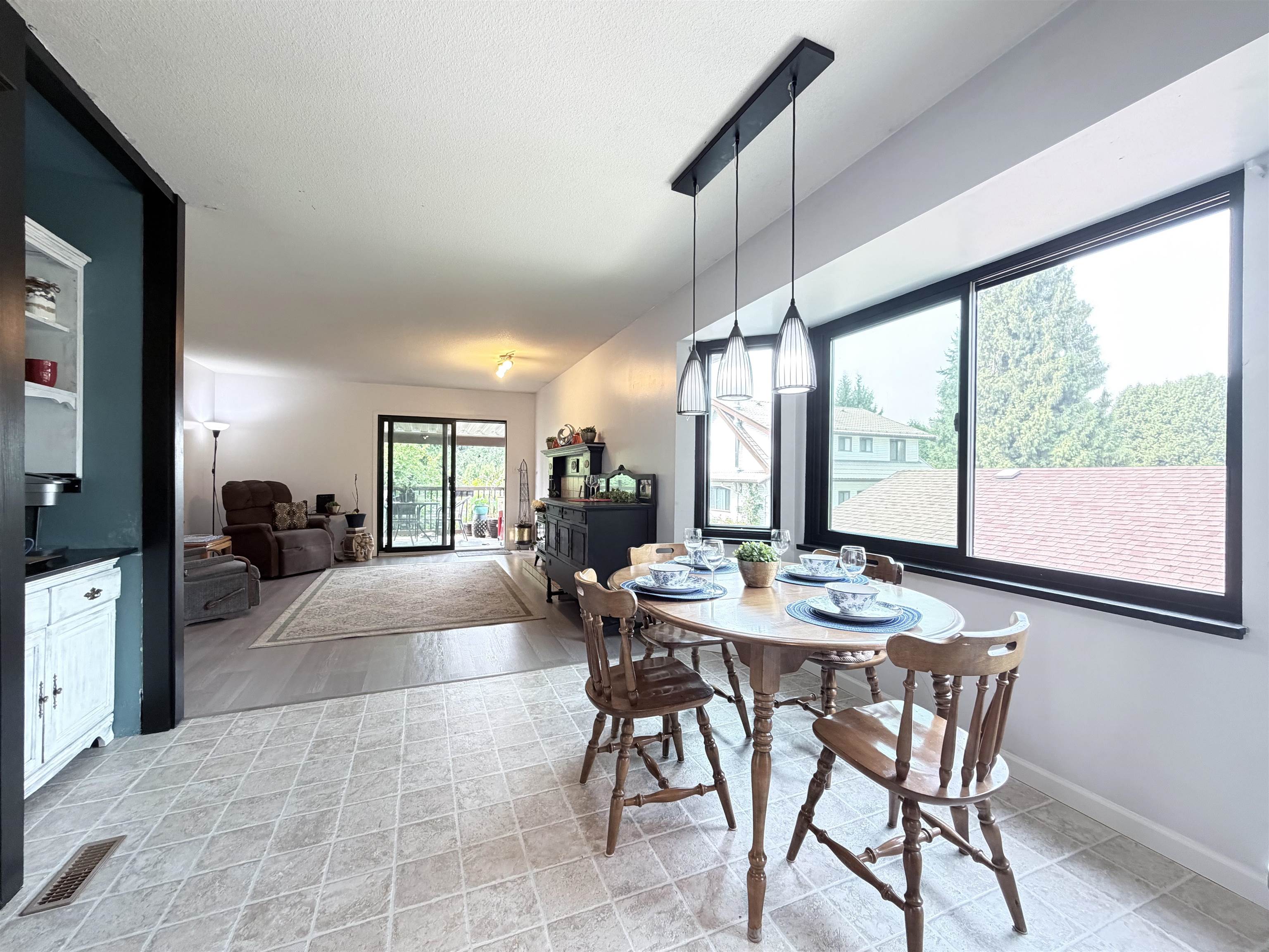 12019 206 STREET