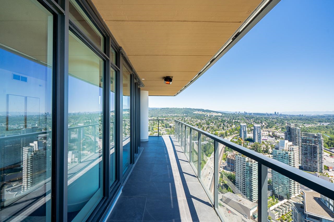 3907 4890 LOUGHEED HIGHWAY