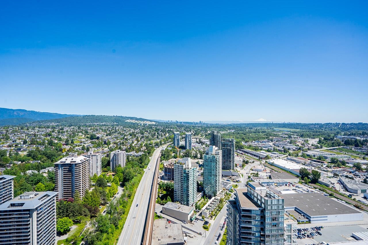 3907 4890 LOUGHEED HIGHWAY