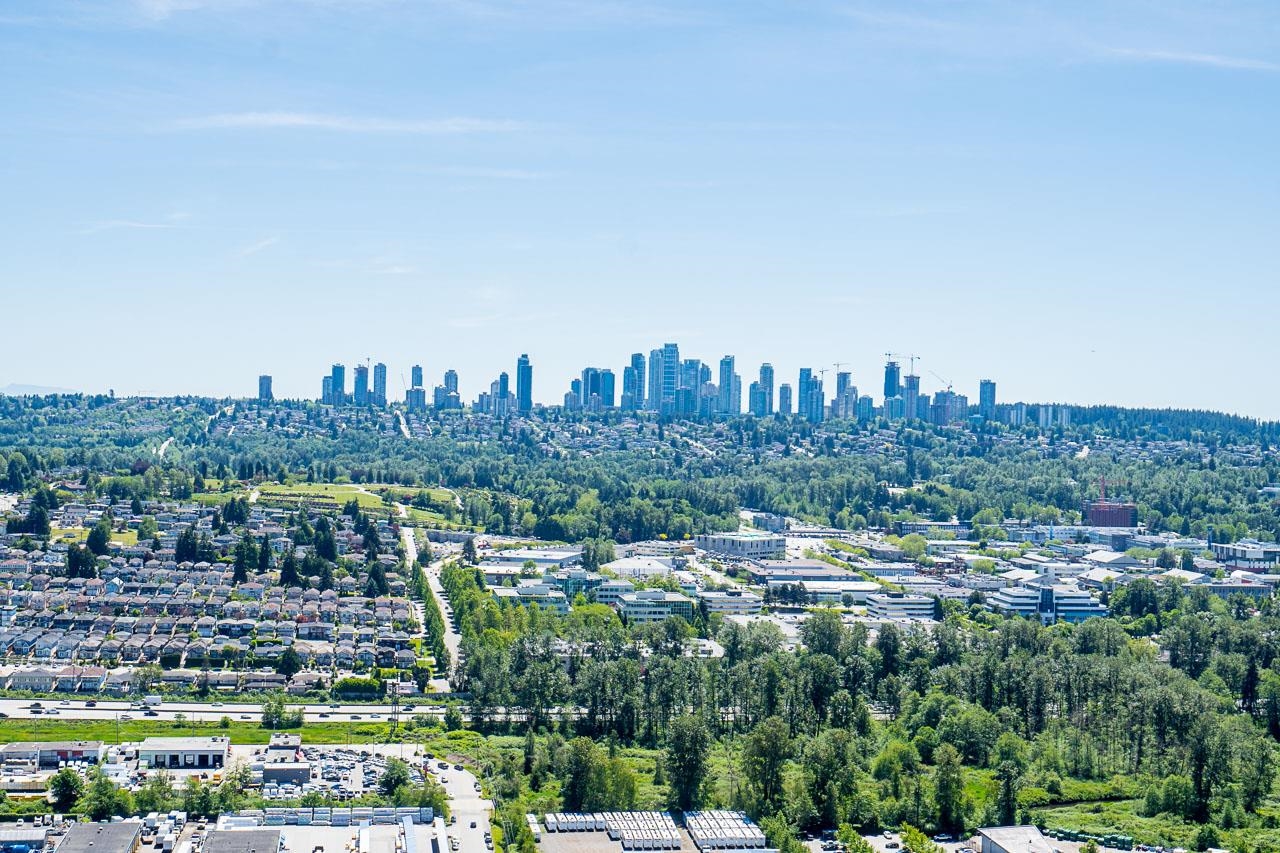3907 4890 LOUGHEED HIGHWAY