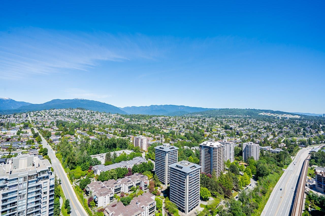 3907 4890 LOUGHEED HIGHWAY