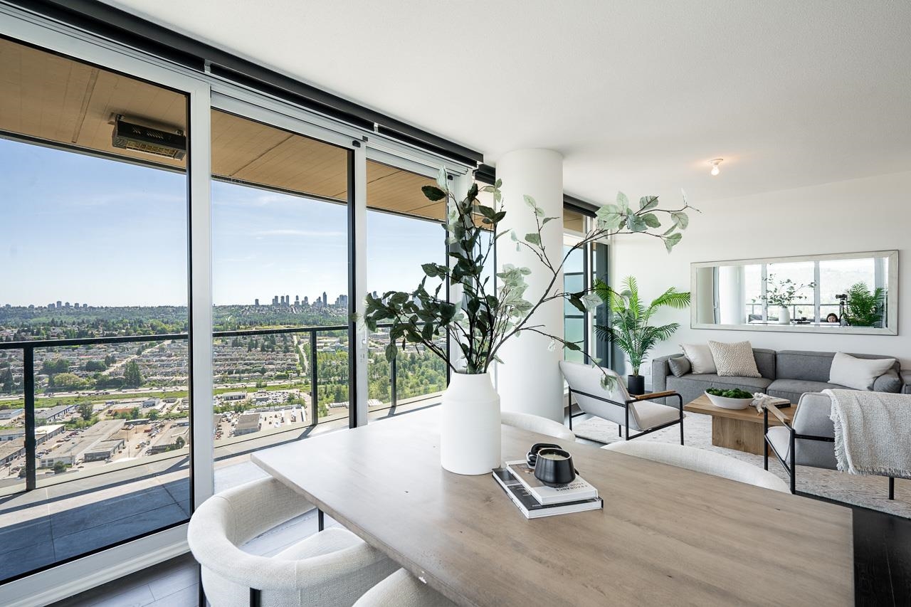 3907 4890 LOUGHEED HIGHWAY