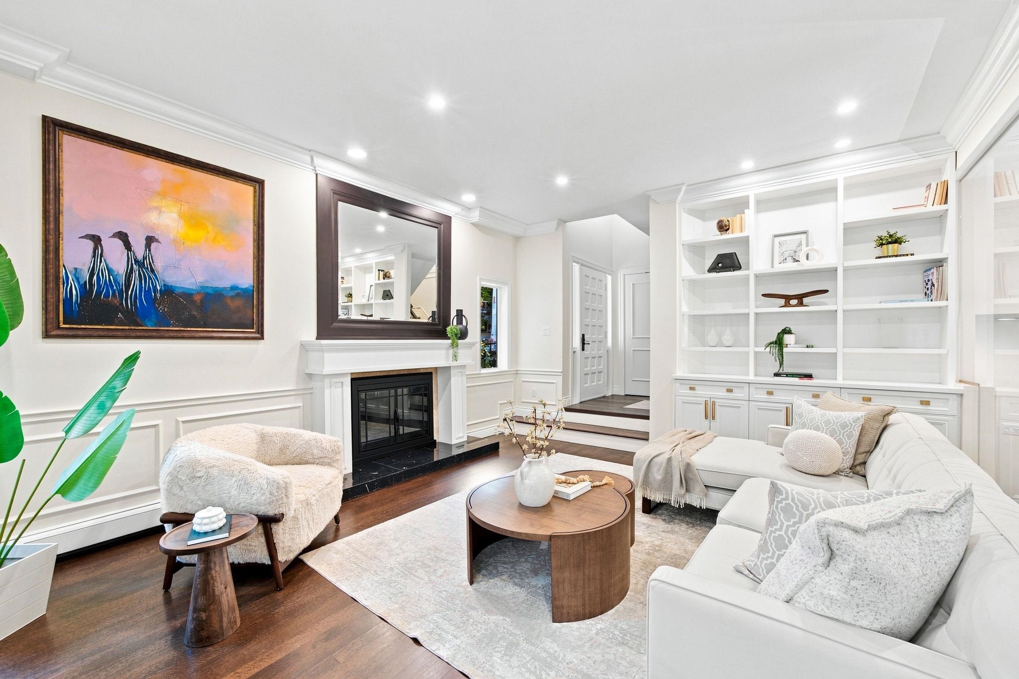 4245 NAUTILUS CLOSE