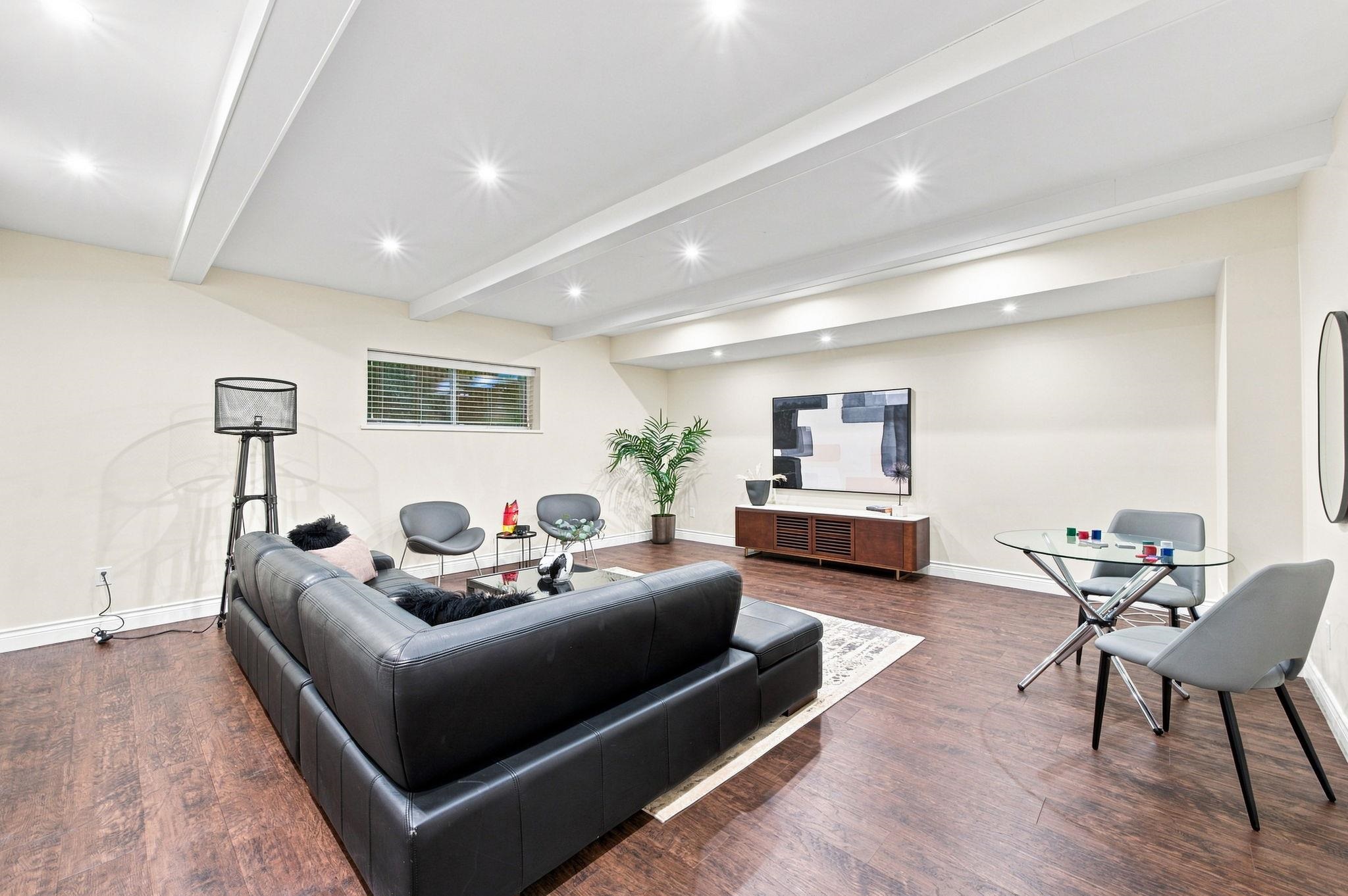 4245 NAUTILUS CLOSE