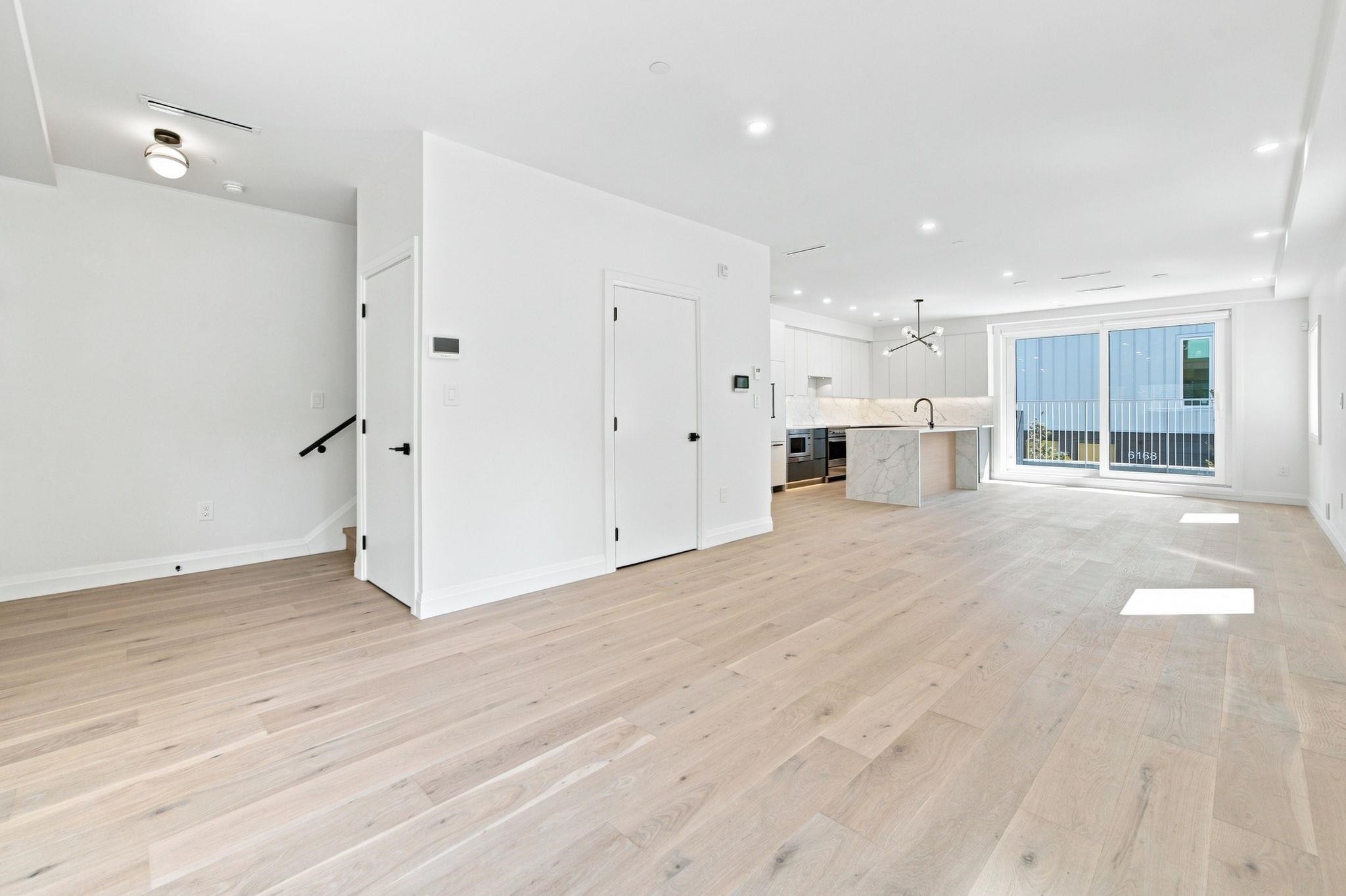 6162 GRANVILLE STREET