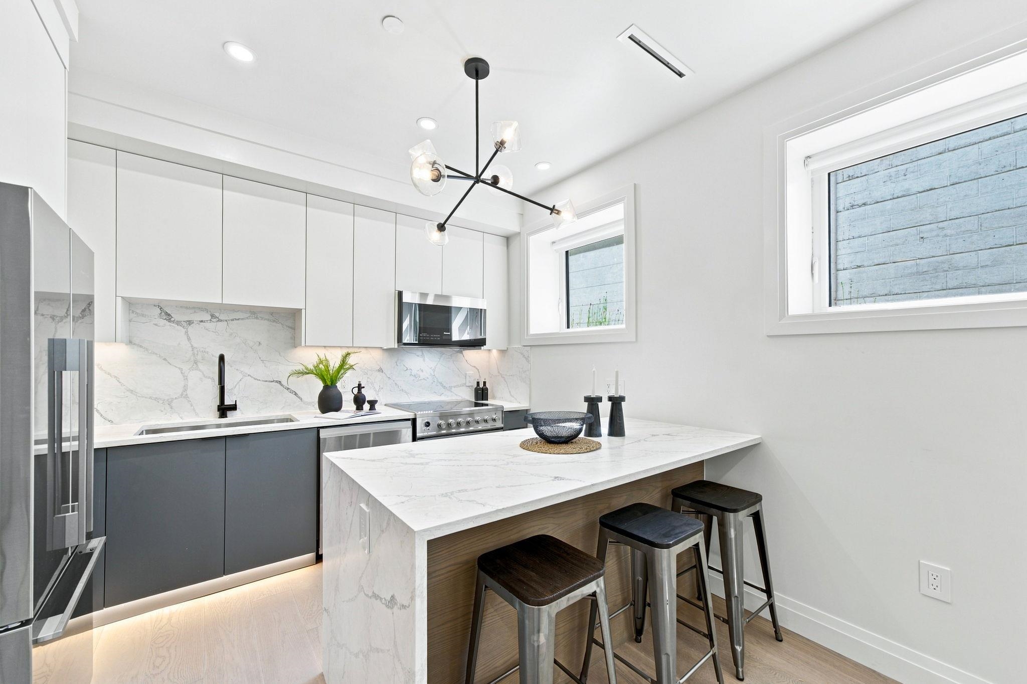 6164 GRANVILLE STREET