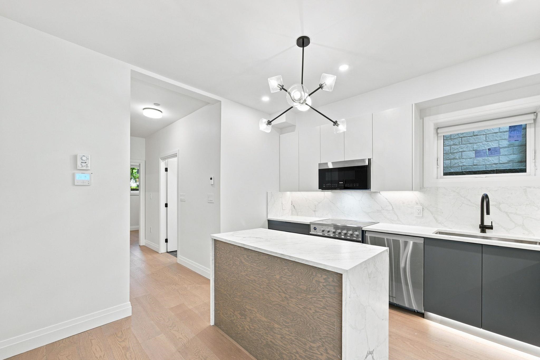 6166 GRANVILLE STREET