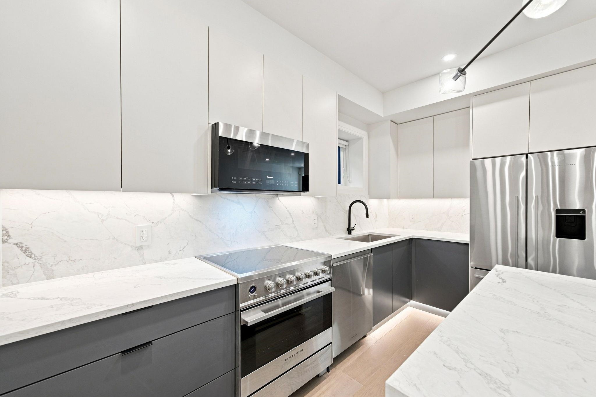 6166 GRANVILLE STREET