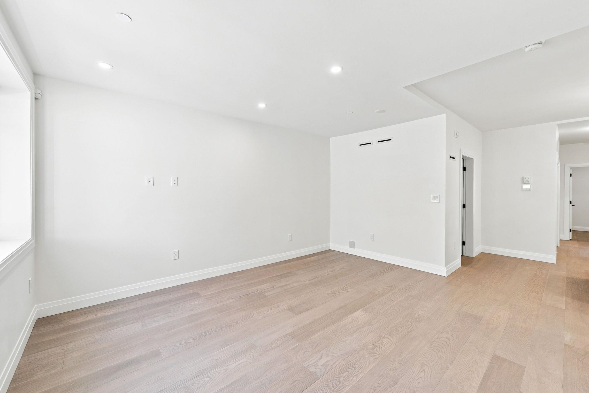 6166 GRANVILLE STREET