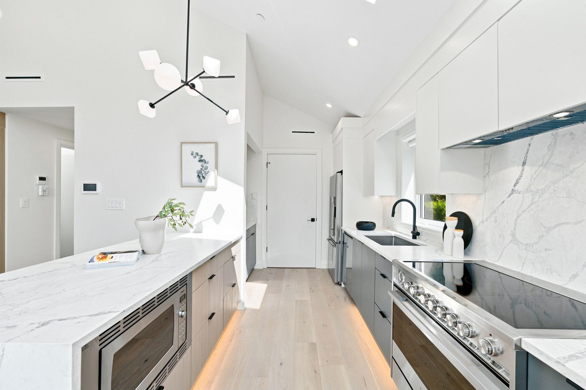 6168 GRANVILLE STREET