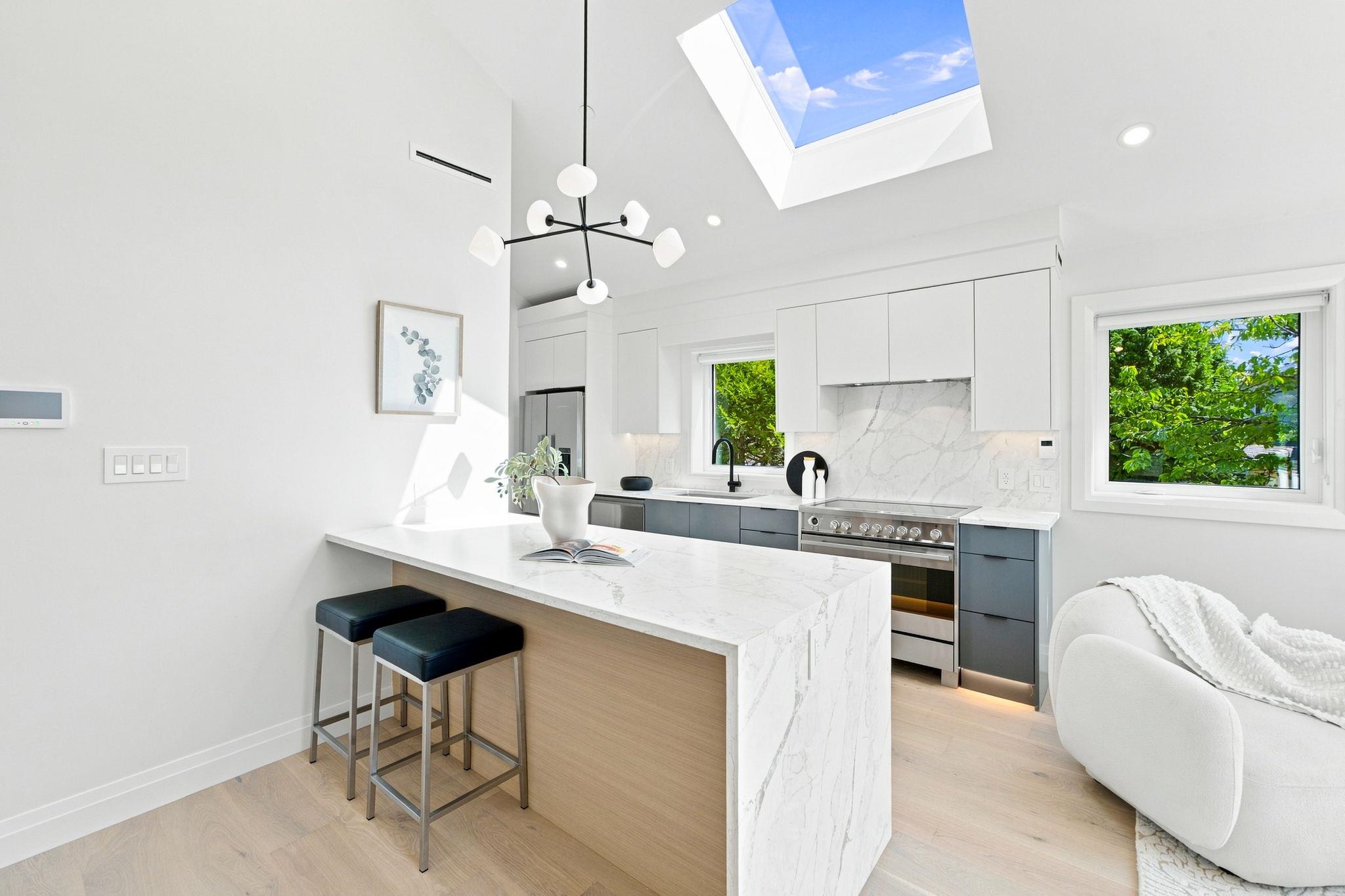 6168 GRANVILLE STREET
